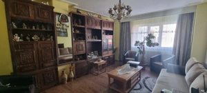 Vand apartament 4 cam. ,Topoloveni, etaj 1, ultracentral, langa Profi