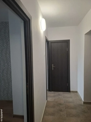 Vând apartament o cameră în Lunca Cetățuii, str. Parcului, etaj 3 din - imagine 6