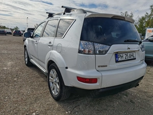 Mitsubishi Outlander  177 cp - imagine 8 Mitsubishi Outlander  177 cp - imagine 8