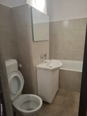 Vând apartament o cameră în Lunca Cetățuii, str. Parcului, etaj 3 din - imagine 8