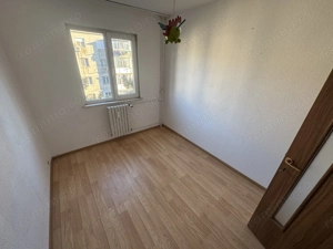 Apartament 3 camere zona Km 4 5 - imagine 5 Apartament 3 camere zona Km 4 5 - imagine 5