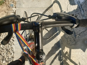 Vand bicicleta pret este negociabil 