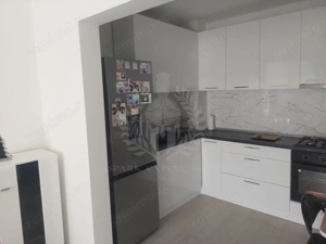 //2 CAMERE//LOC DE PARCARE //WHITE TOWER// - imagine 5 //2 CAMERE//LOC DE PARCARE //WHITE TOWER// - imagine 5