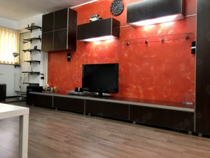 Închiriez garsoniera sector 3