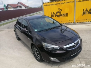 Vând Opel Astra J euro 5 motor 1.7 import Germania - imagine 2