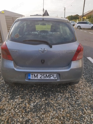 Vand Toyota Yaris 2008 - imagine 4 Vand Toyota Yaris 2008 - imagine 4