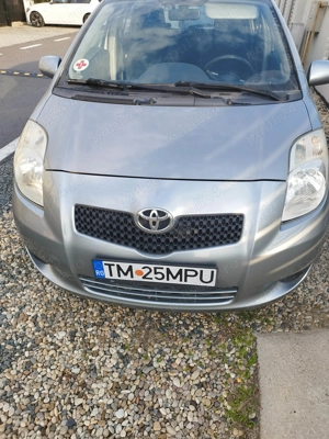 Vand Toyota Yaris 2008 - imagine 5 Vand Toyota Yaris 2008 - imagine 5