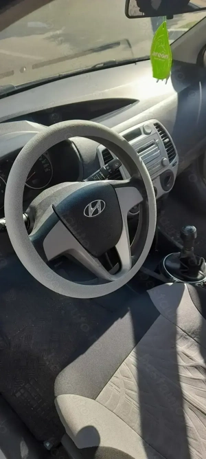 HYUNDAI I20, 5l 100km, 1.2  84CP, euro 5,benzina, 2012 - imagine 5
