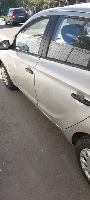 HYUNDAI I20, 5l 100km, 1.2  84CP, euro 5,benzina, 2012 - imagine 9