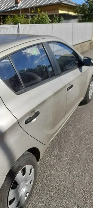 HYUNDAI I20, 5l 100km, 1.2  84CP, euro 5,benzina, 2012 - imagine 8