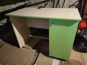 Vând birou de interior