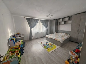 Constructie S+P+1E+M si teren 2000 mp, I.L. Caragiale, Dambovita - imagine 4