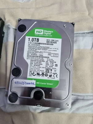 Hard 3 TERRA, 3.5 SATA,  seagate  western digital