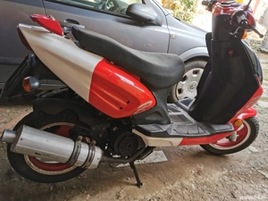 Scuter 125 adus din Austria  - imagine 2 Scuter 125 adus din Austria  - imagine 2