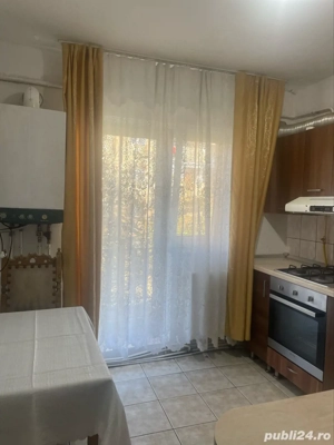 Inchiriez apartament , 2 camere , decomandat , Cotu Mic , bloc 13 , etaj 2 - imagine 7 Inchiriez apartament , 2 camere , decomandat , Cotu Mic , bloc 13 , etaj 2 - imagine 7