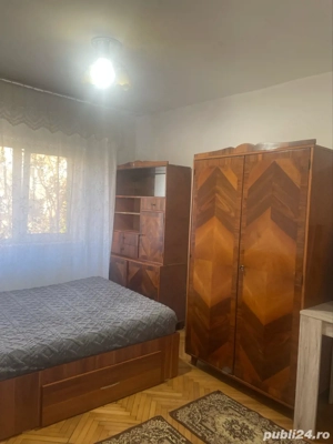 Inchiriez apartament , 2 camere , decomandat , Cotu Mic , bloc 13 , etaj 2 - imagine 6 Inchiriez apartament , 2 camere , decomandat , Cotu Mic , bloc 13 , etaj 2 - imagine 6