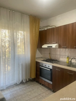 Inchiriez apartament , 2 camere , decomandat , Cotu Mic , bloc 13 , etaj 2 - imagine 8 Inchiriez apartament , 2 camere , decomandat , Cotu Mic , bloc 13 , etaj 2 - imagine 8