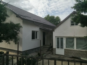 Casa de vânzare în Botoșani  - imagine 2