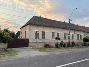 Casa de vanzare la Nerau - imagine 2