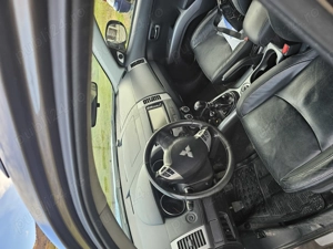 Mitsubishi outlander - imagine 3