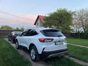 DE VANZARE - FORD KUGA 5 usi Titanium 2.5 Duratec FHEV 190 CP AT (automata), in garantie  - imagine 9