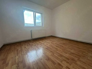 Apartament cu 2 camere, etaj 2,  zona Blajcovici