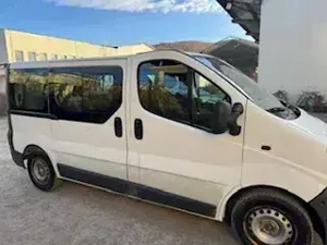 Opel Vivaro ,9 locuri, diesel , 1900 euro , inmatriculat RO , ITP pana in 2026, Asigurare  - imagine 3