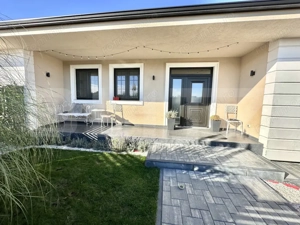 Casă superbă, pe un singur nivel, 284 mp, mobilată lux  - imagine 19