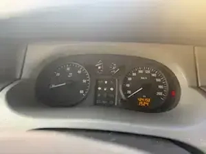 Opel Vivaro ,9 locuri, diesel , 1900 euro , inmatriculat RO , ITP pana in 2026, Asigurare  - imagine 8