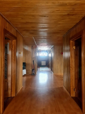 Casă cu 7 camere de vânzare in apropiere de Focsani - imagine 13