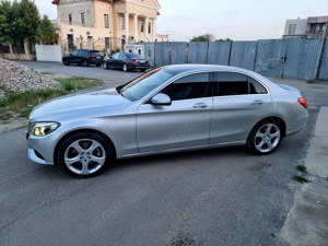 Mercedes-Benz C 300 Hybrid - imagine 9