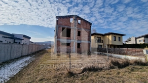 Casa individuala la rosu in Cetate