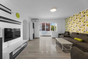 Apartament cu 3 camere de închiriat în zona Micalaca