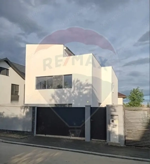 Vilă de lux cu 6 camere in Mogoșoaia - rafinament, confort și liniște