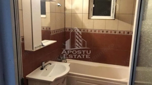 Apartament cu 3 camere, decomandat, centrala proprie, zona Soarelui - imagine 10