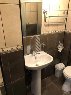 Apartament cu 3 camere, decomandat, centrala proprie, zona Soarelui - imagine 11