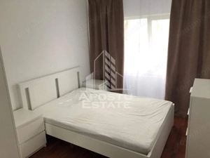 Apartament cu 3 camere, decomandat, centrala proprie, zona Soarelui - imagine 5