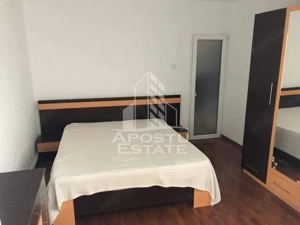 Apartament cu 3 camere, decomandat, centrala proprie, zona Soarelui - imagine 7