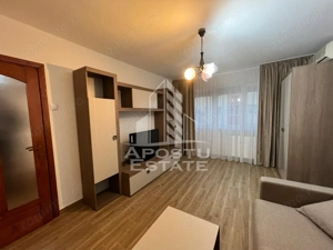 Apartament 2 camere, semidecomandat, zona Dambovita - imagine 2