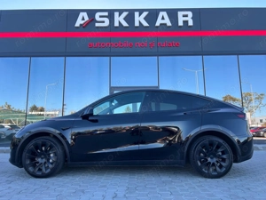 Tesla Model Y - imagine 10 Tesla Model Y - imagine 10