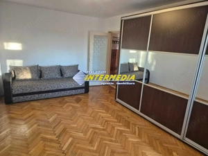 De Vanzare Apartament 2 camere decomandat Cetate etaj intermediar - imagine 2