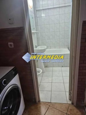 De Vanzare Apartament 2 camere decomandat Cetate etaj intermediar - imagine 4