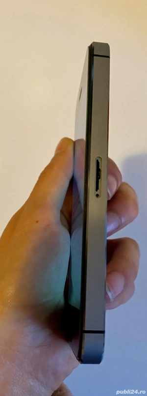 iPhone 5s Space Gray - imagine 5