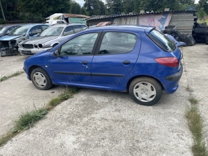 Dezmembrez Peugeot 206 1.1i 60CP 44kW an 2002 - imagine 3