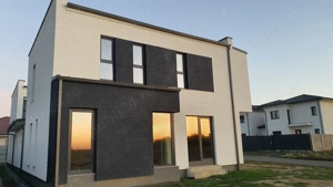 Proprietar ! Duplex despartit de camera tehnica, 350 mp teren - imagine 3