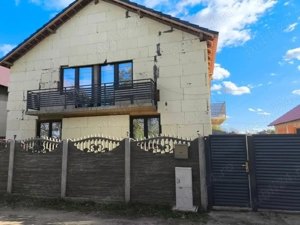 Vila de vanzare la Lovrin - imagine 8