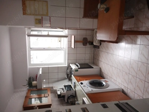 Vând apartament în Azuga Prahova