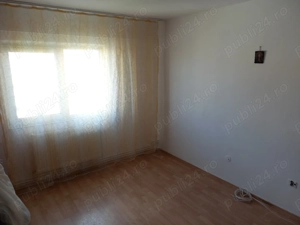 Garsonieră decomandată Tractoru de vânzare  - imagine 5 Garsonieră decomandată Tractoru de vânzare  - imagine 5