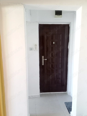 Garsonieră decomandată Tractoru de vânzare  - imagine 7 Garsonieră decomandată Tractoru de vânzare  - imagine 7