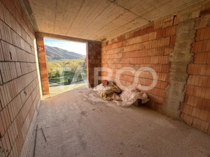 Vila premium Cisnadioara – panorama, piscina infinity, teren 485 mp - imagine 6